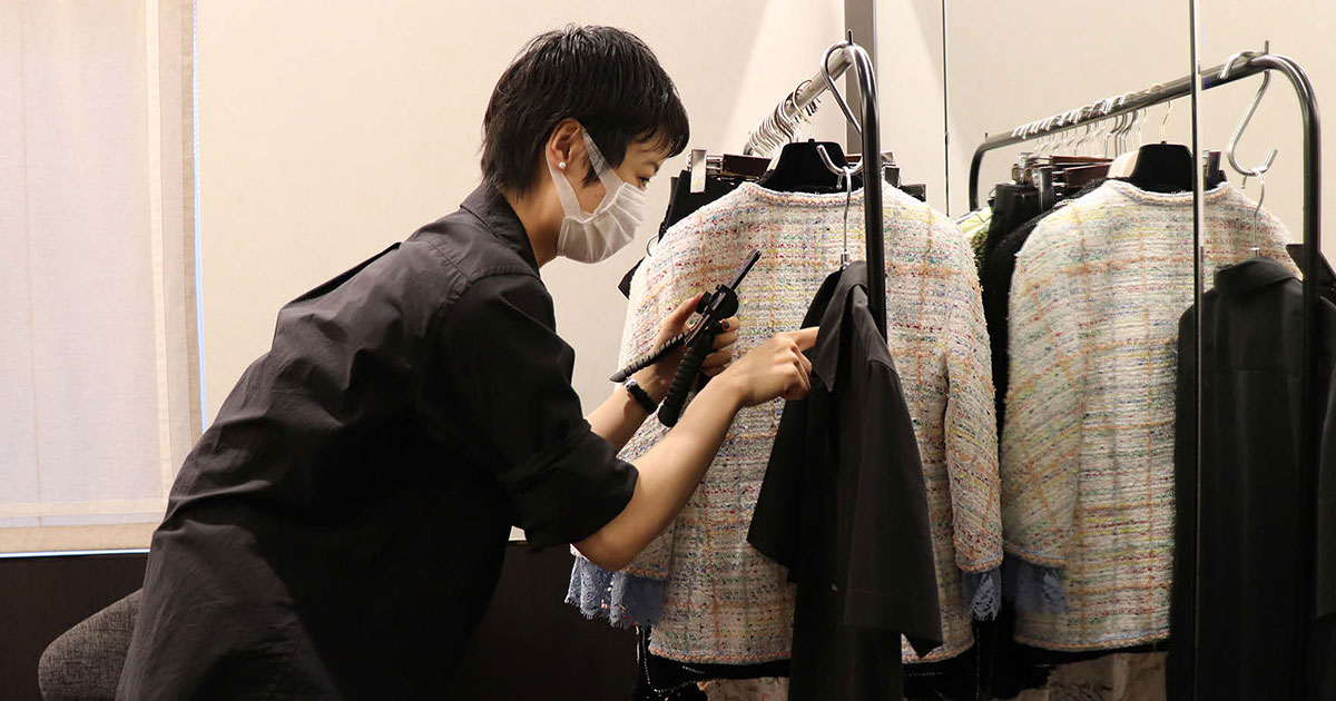 コメ兵、新宿に路面店オープン デジタル活用で効率的な買い物を実現